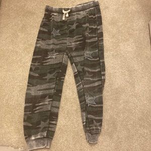 large/14  Vintage Havana‘s sweatpants camo with stars